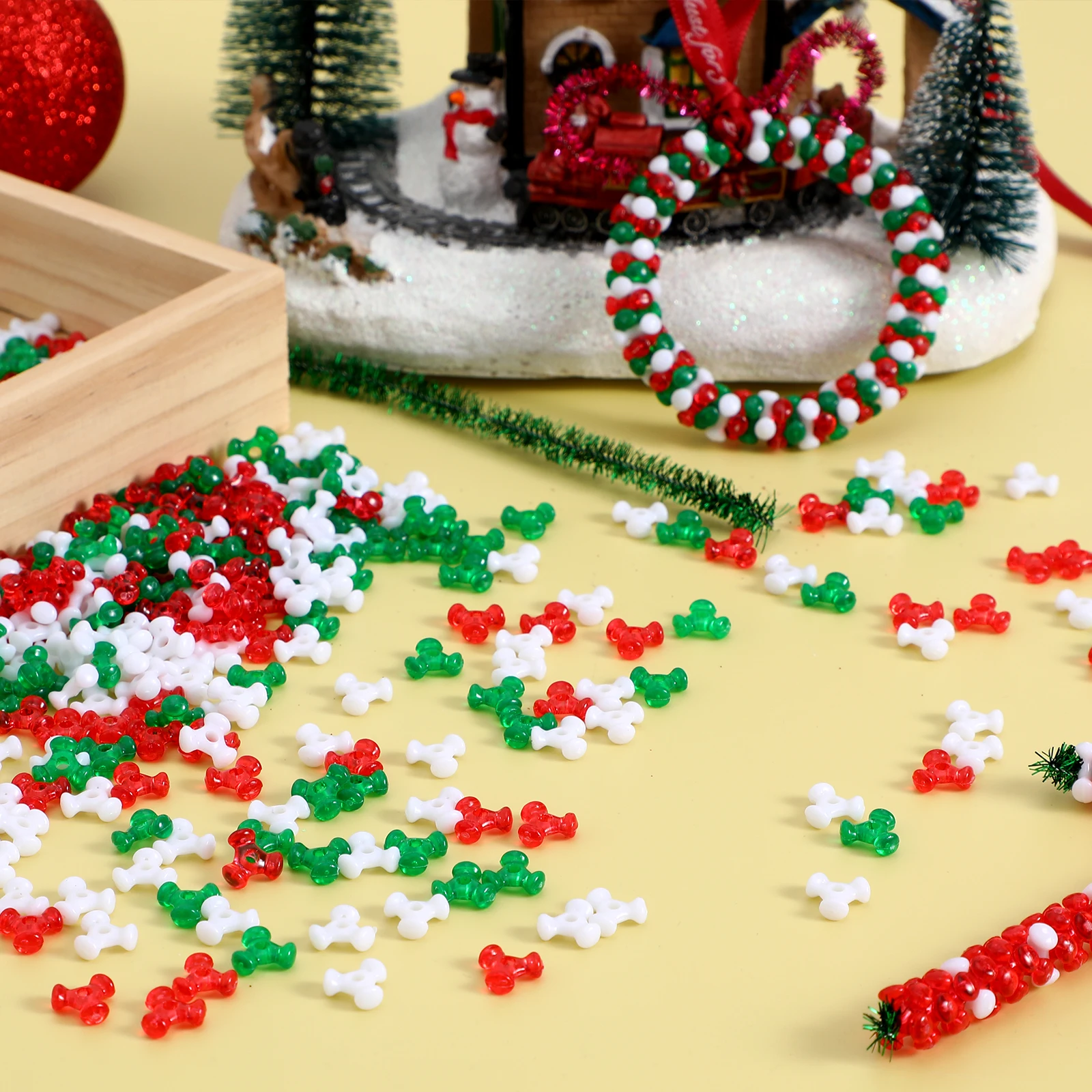 

1000 Pcs Plastic Bead Jewelry Beautiful Color Beads Bracelet Candy Gift Set Decorative for Crafts Triangular Bone