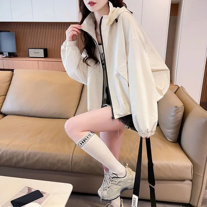 سترة نسائية قصيرة بقلنسوة موضة 2026 معاطف ربيعية جديدة فضفاضة باللون الوردي للدراجات النارية معطف أساسي قصير مصدات الرياح في الشارع #4