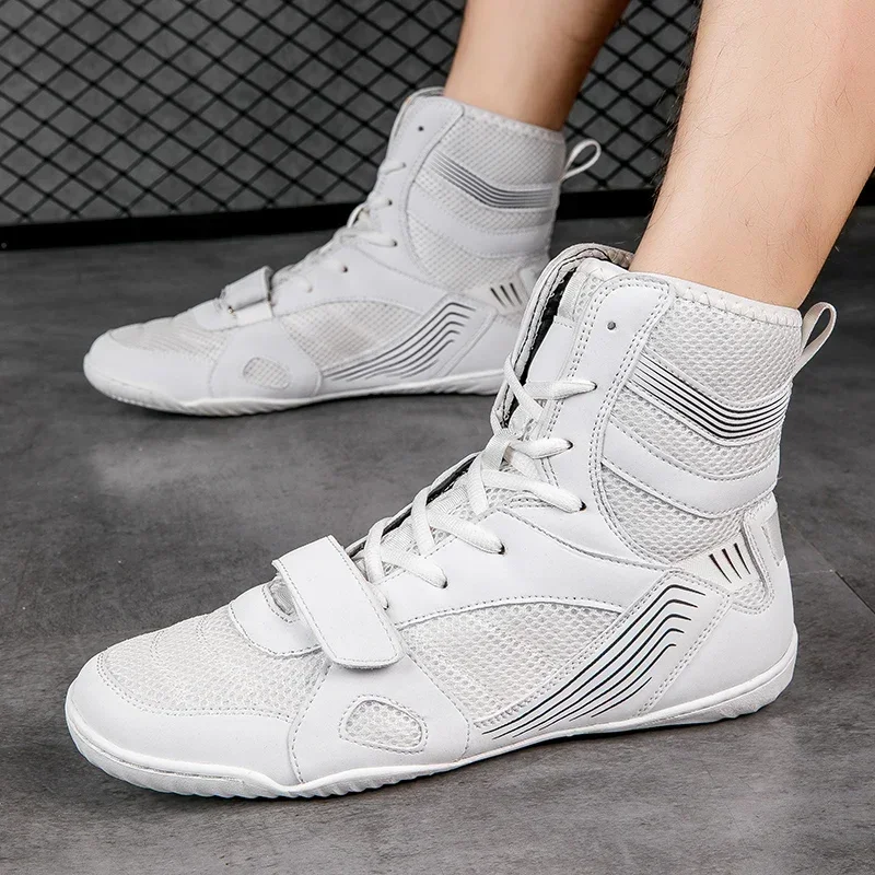 New Gym Shoes Men Gym Sneakers Women Boxing Sneakers Anti Slip Flighting Footwears