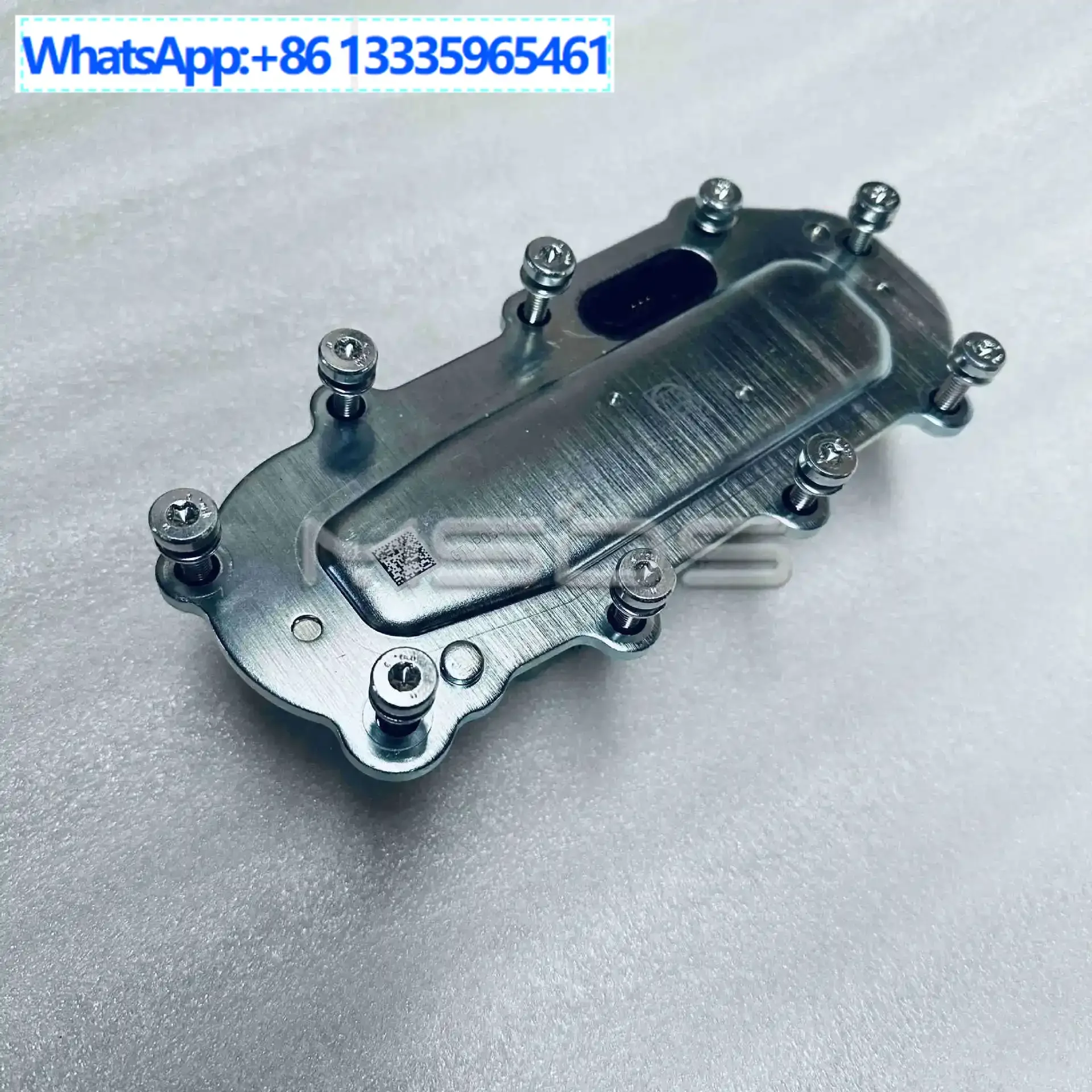 

Подходит для привода верхней крышки коробки передач ZF12. 0501328597 Привод выбора верхней крышки шестерни ZF 12