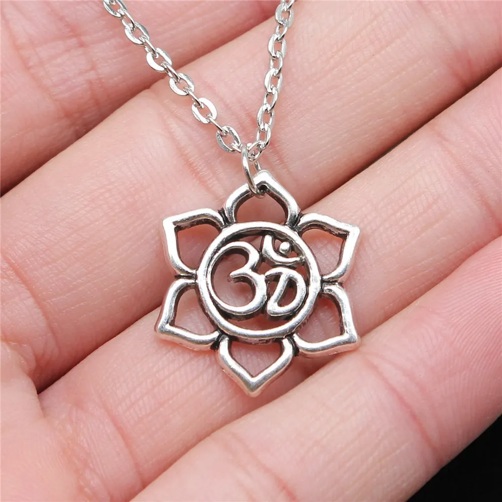 Necklace On The Nec… - image