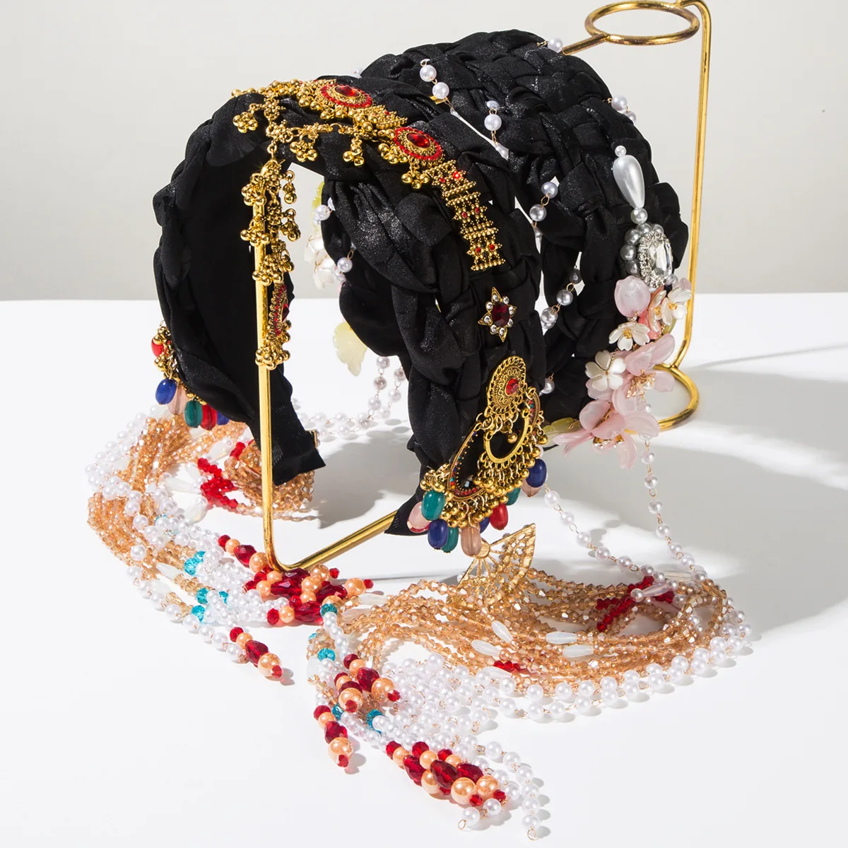 

Новая повязка на голову в этническом стиле с бахромой, в китайском национальном стиле, с массивным металлическим кулоном и стразами, для свадебных причесок