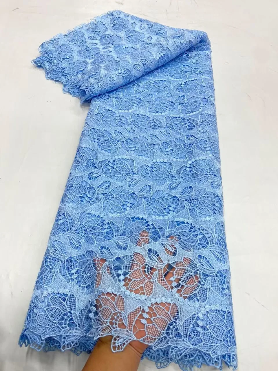 2026 High-Quality African Nigerian Sequins Cotton Embroidery Lace Fabric Tulle for Luxury Wedding Party Dresses Chiffon 5 Yards