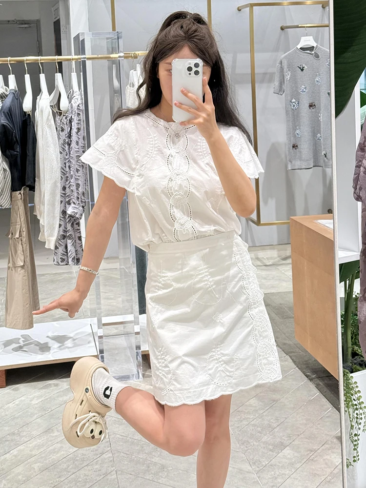 

Embroidered Hollow out irt And Skirt Set for Women ort Sve round Ne Button up Faionable Two Piece Suit