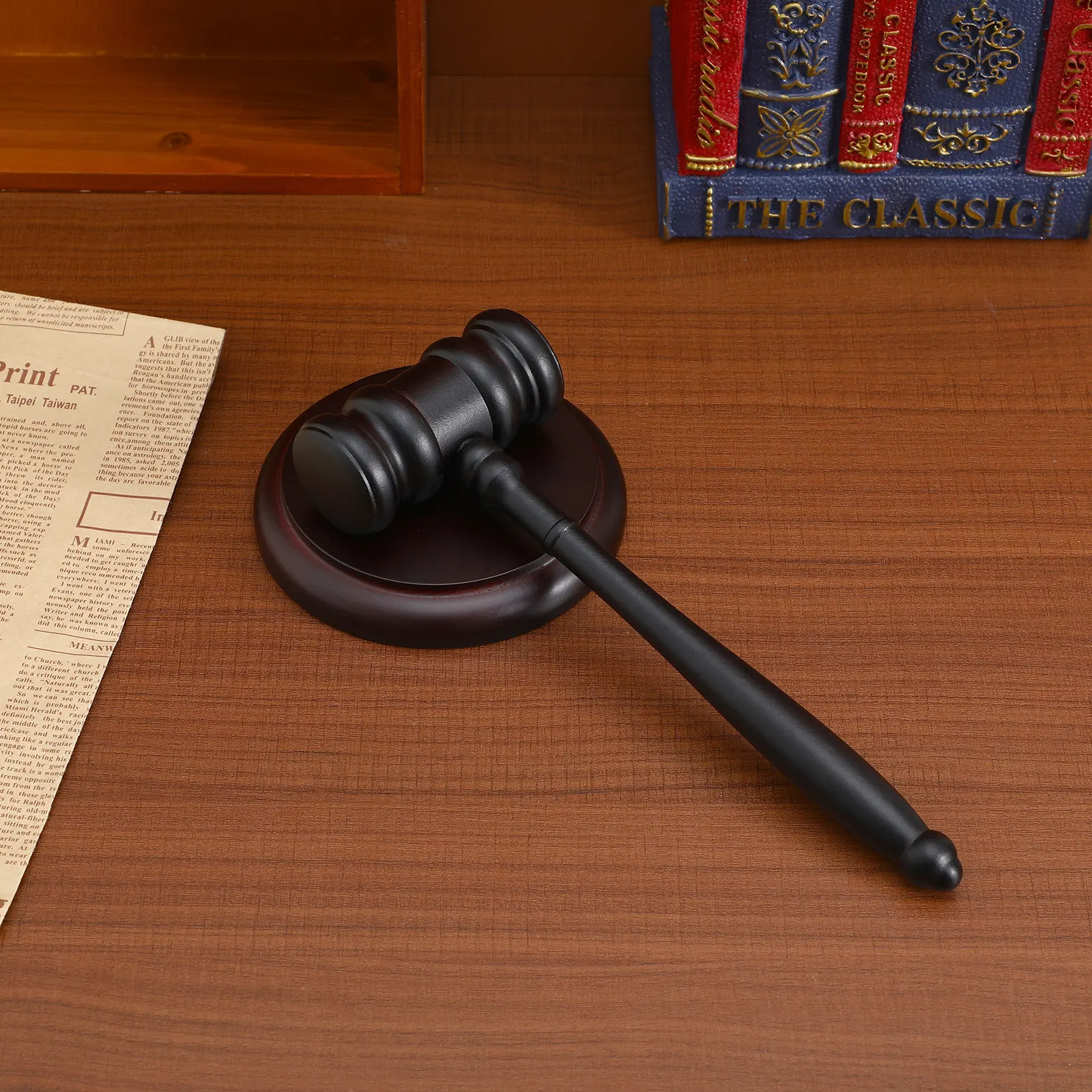 1セットのブナ材製裁判官用ハンマー。人間工学に基づいたデザインで、音を抑える機能付き。法廷、法廷会議、式典、オークションなどでの使用に適しています。