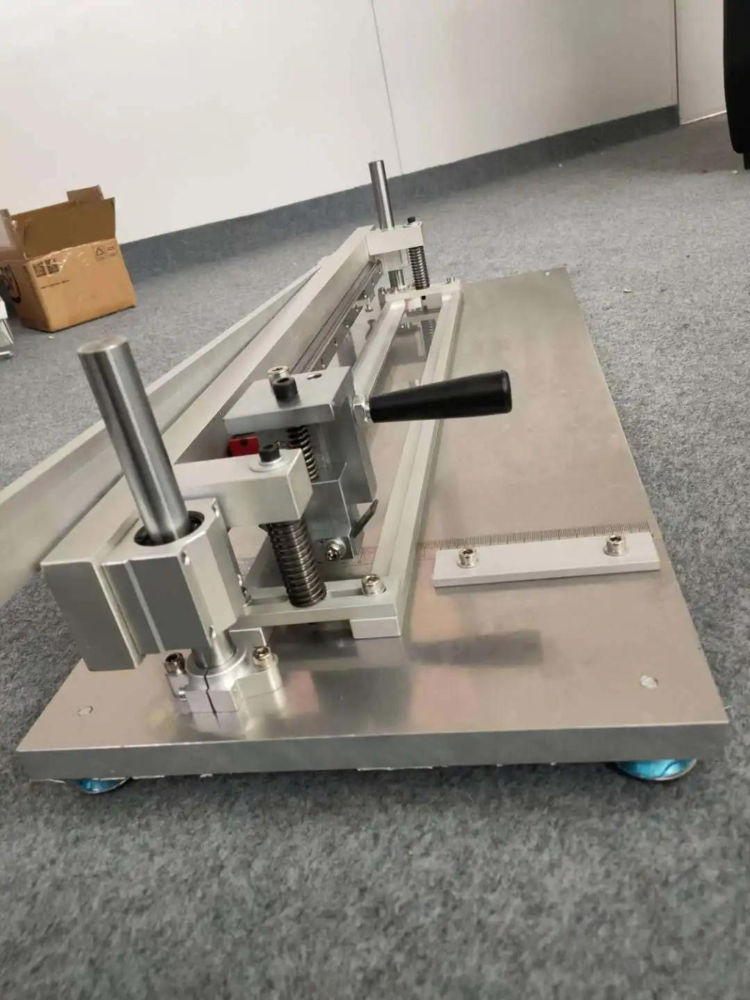 

Slotting machine manual V-slot machine gray board slotting gift box V-slot desktop KSJ-600