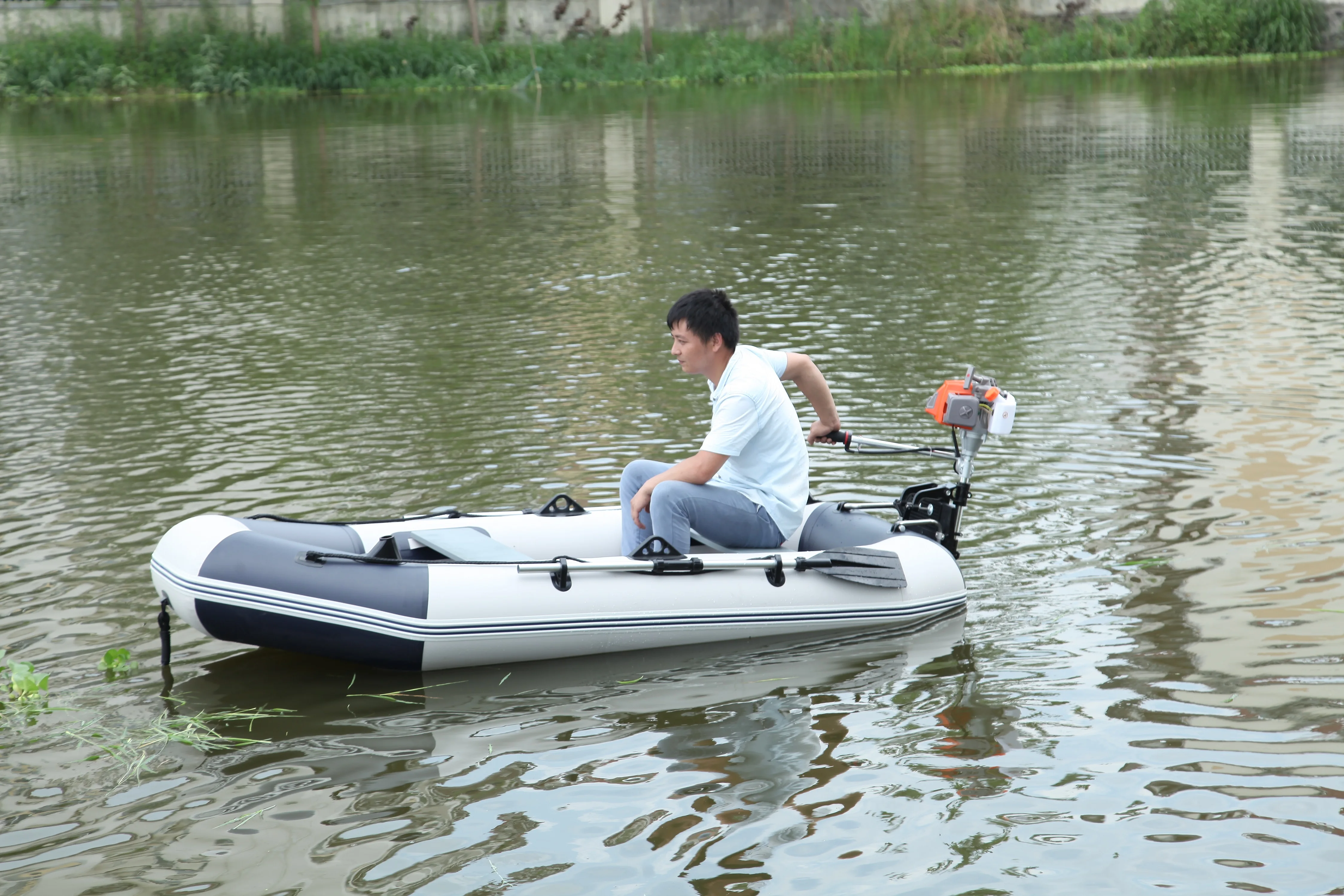 4-Person Thickened Air Mat Floor Eco-Friendly Inflatable Speed Boat For Marine Use For Drifting Outdoor Activities