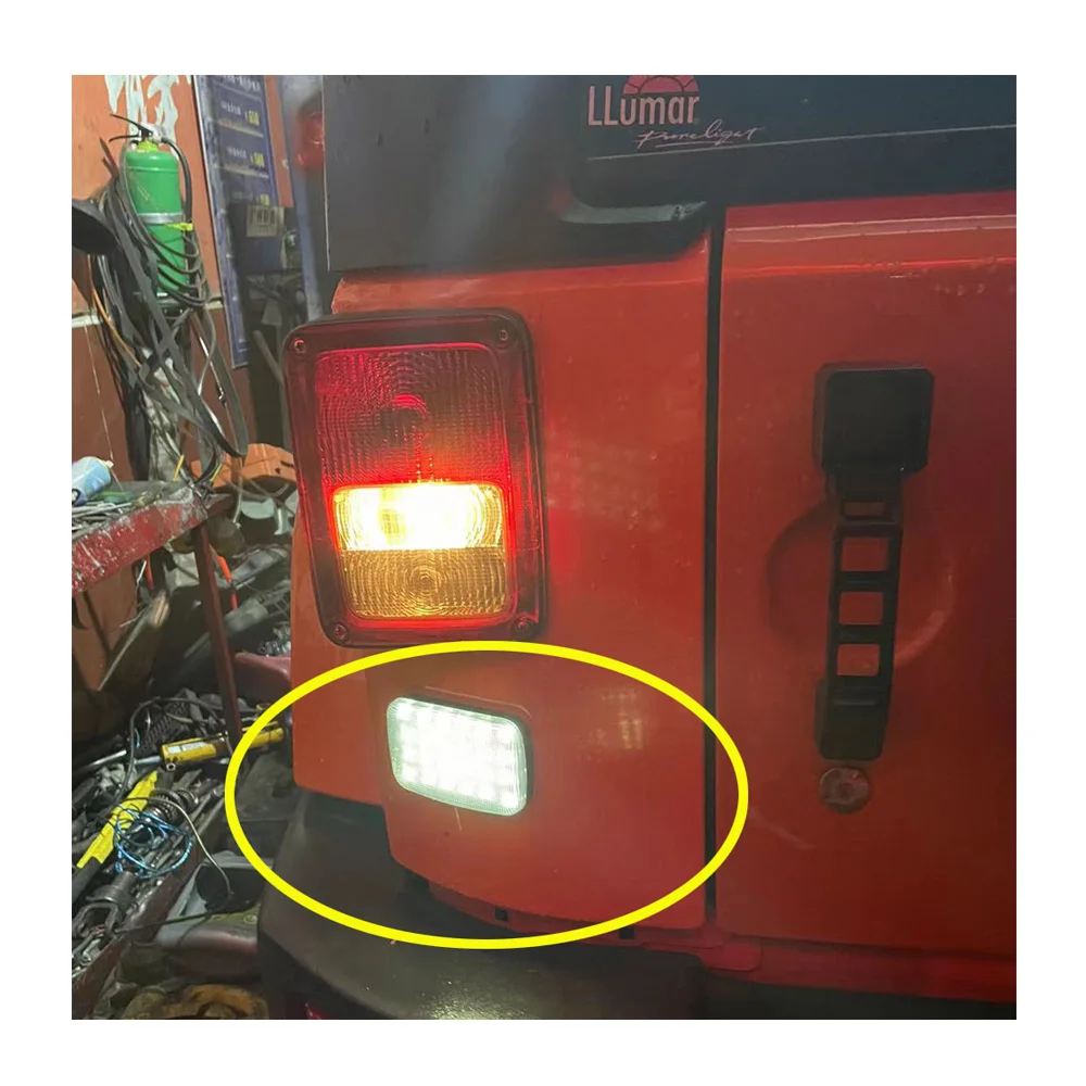 

JK Tailgate Left Reversing LampJ391 Increase the Brightness of the Reverse for jeep for wrangler 2007-2017