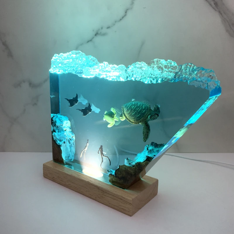 Seabed Exploration Organism Resin Table Light Creactive Art Decoration Lamp Manta Ray Turtle Diver Theme Night Light  USB Charge