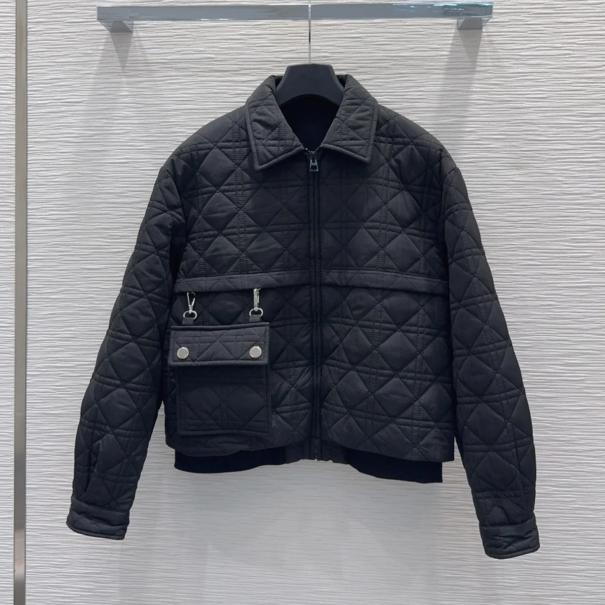 High Quality Women Lapel Short Quilted Jacket, Zipper Long Sleeve Outerwear With Front Pocket, Solid Color Coat lyt2610752