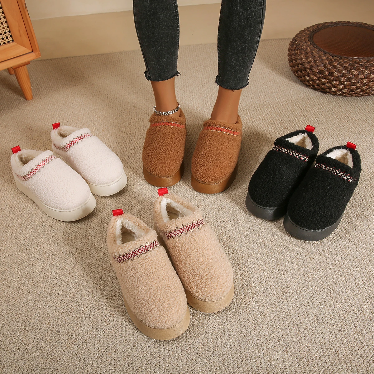 Botines cálidos de piel para mujer, zapatillas planas con plataforma, chanclas de felpa, zapatos de algodón para invierno, Botas de nieve de diseño