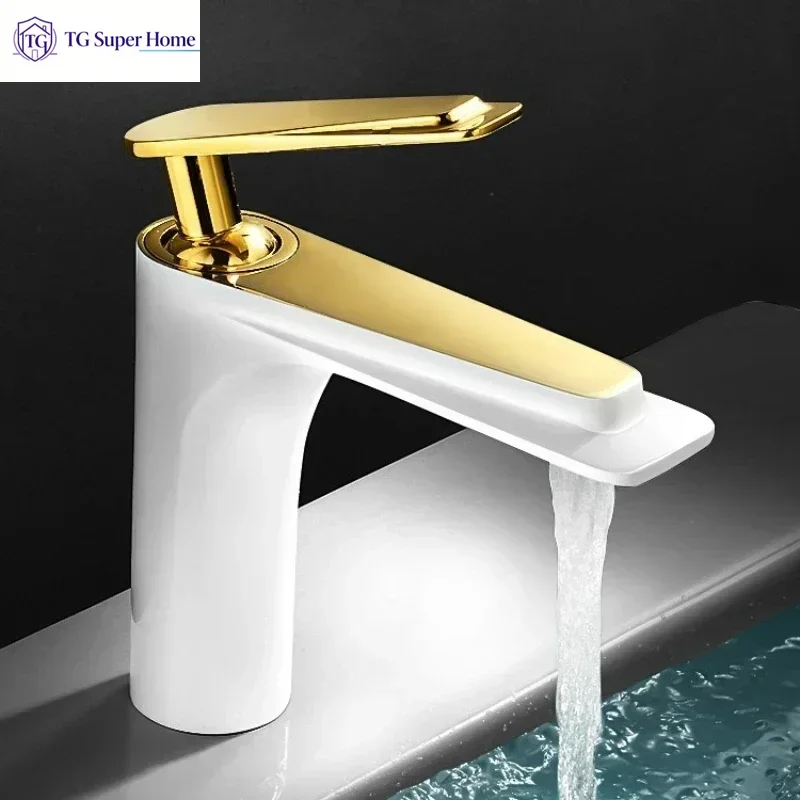 Northern Europe Basin Faucet Hot Cold Mixers Taps Deck Mount Bathroom Sink Basin Faucets Single Handle White Black Gold