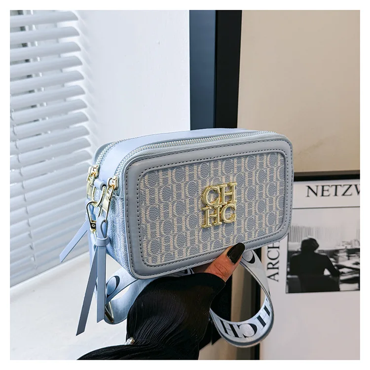 

Trendy & Chic 2026 Ladies Purse, Multi-Way Shoulder Crossbody & Top Handle Bag, Versatile Small Day Bag, Fashionable Niche Bag