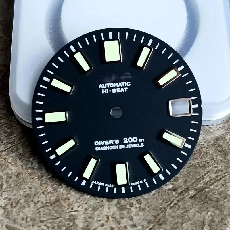 

High Quality Watch Modification Accessories 62MAS Dial Green C3 Super Luminous Faces 28.5mm Calendar Sun Patterned Disk Surface