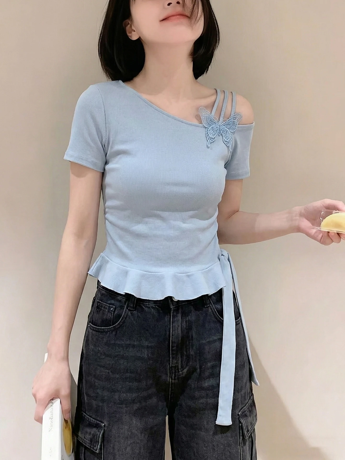 

Design Knitted Short Sleeve T-Shirt Shoulder Bared Slim Fit Summer Top for Women Stylish Versatile Casual Wear