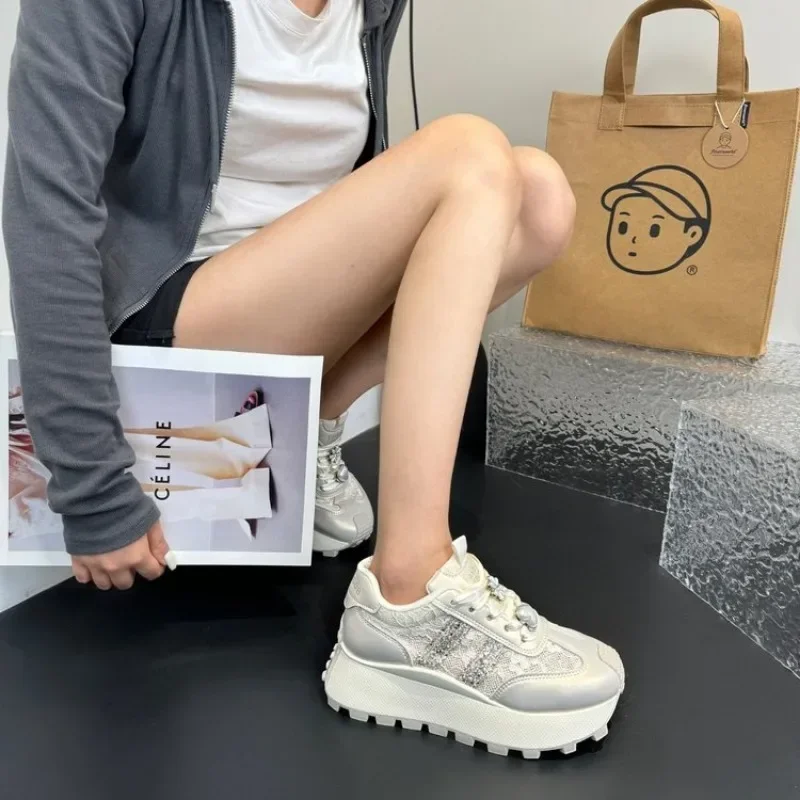 2024 Zapatillas Mujer sneakersy modne siateczkowe sneakersy skórzane buty oddychające Socofy casualowe buty sportowe damskie płaskie buty