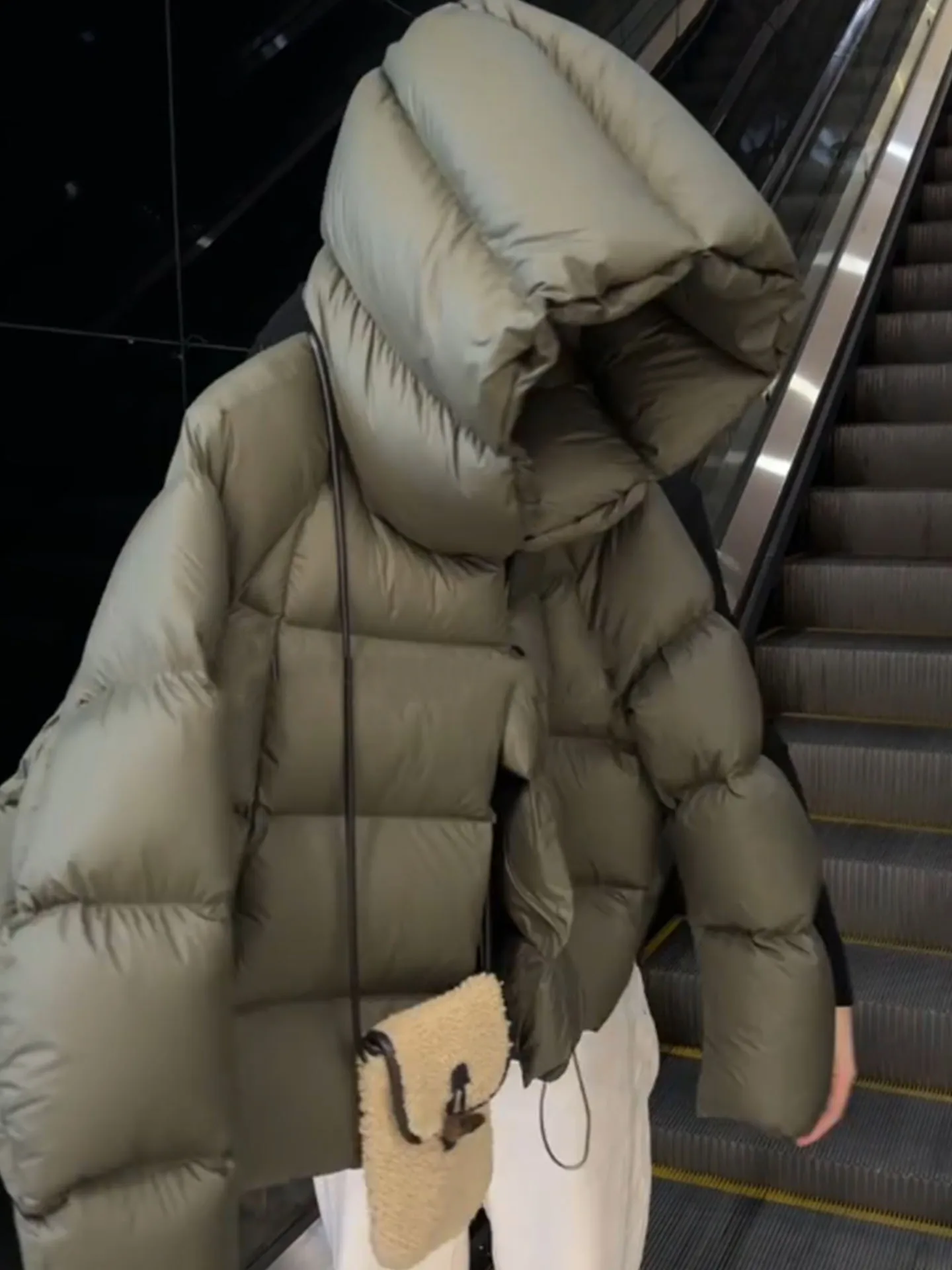 Unico een ort Piumino da donna con cappuccio Jaet 2025 Inverno Nuovo Sle Coreano Sle Fibra di poliestere Caldo abbigliamento quotidiano