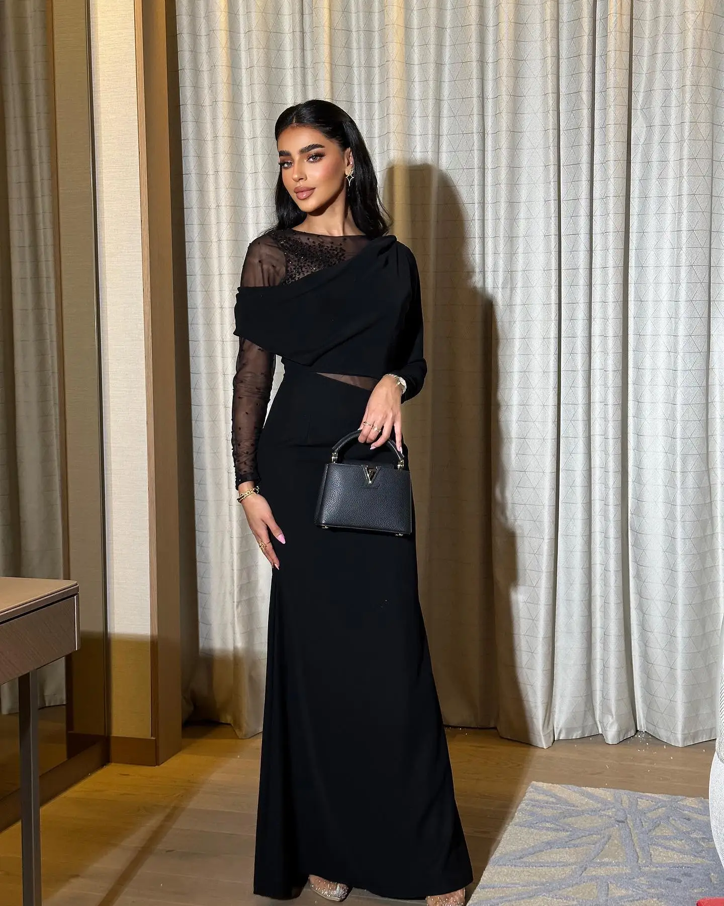 Jirocum Elegant Black O Neck Prom Gown Women Beaded Long Sleeve Customized Evening Dress Floor Length Formal Occasion Dresses