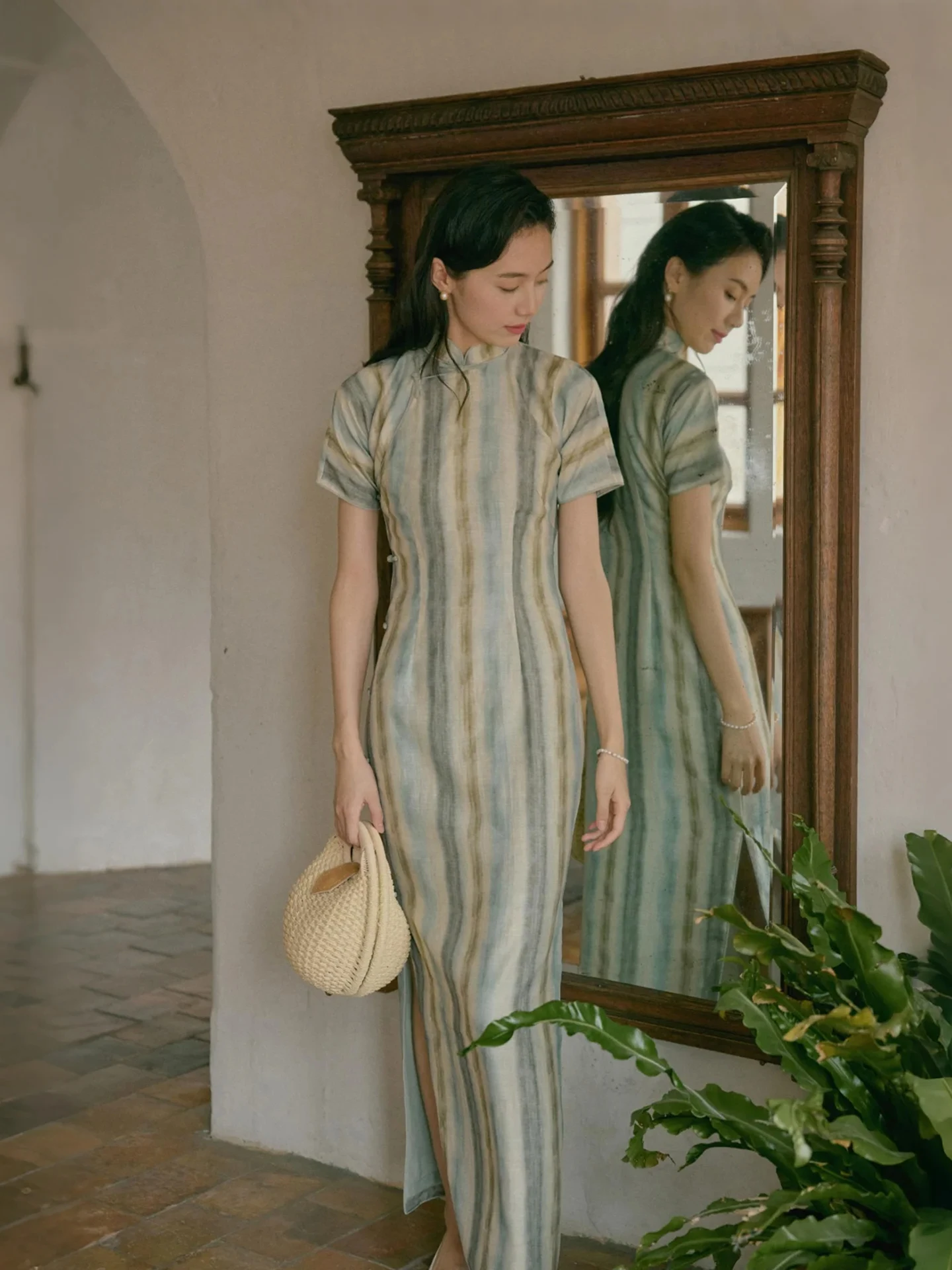 

Новое поступление ранней осени, длинная шелковая футболка-Quarter Sve, халат с флагом, повседневная одежда, винтажный женский халат с низким разрезом