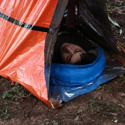 Molar Tube namiot śpiwór wodoodporny na zewnątrz SOS podgrzewany koc wielokrotnego użytku 2 osoby schronisko Bivy Survival zestaw namiotowy