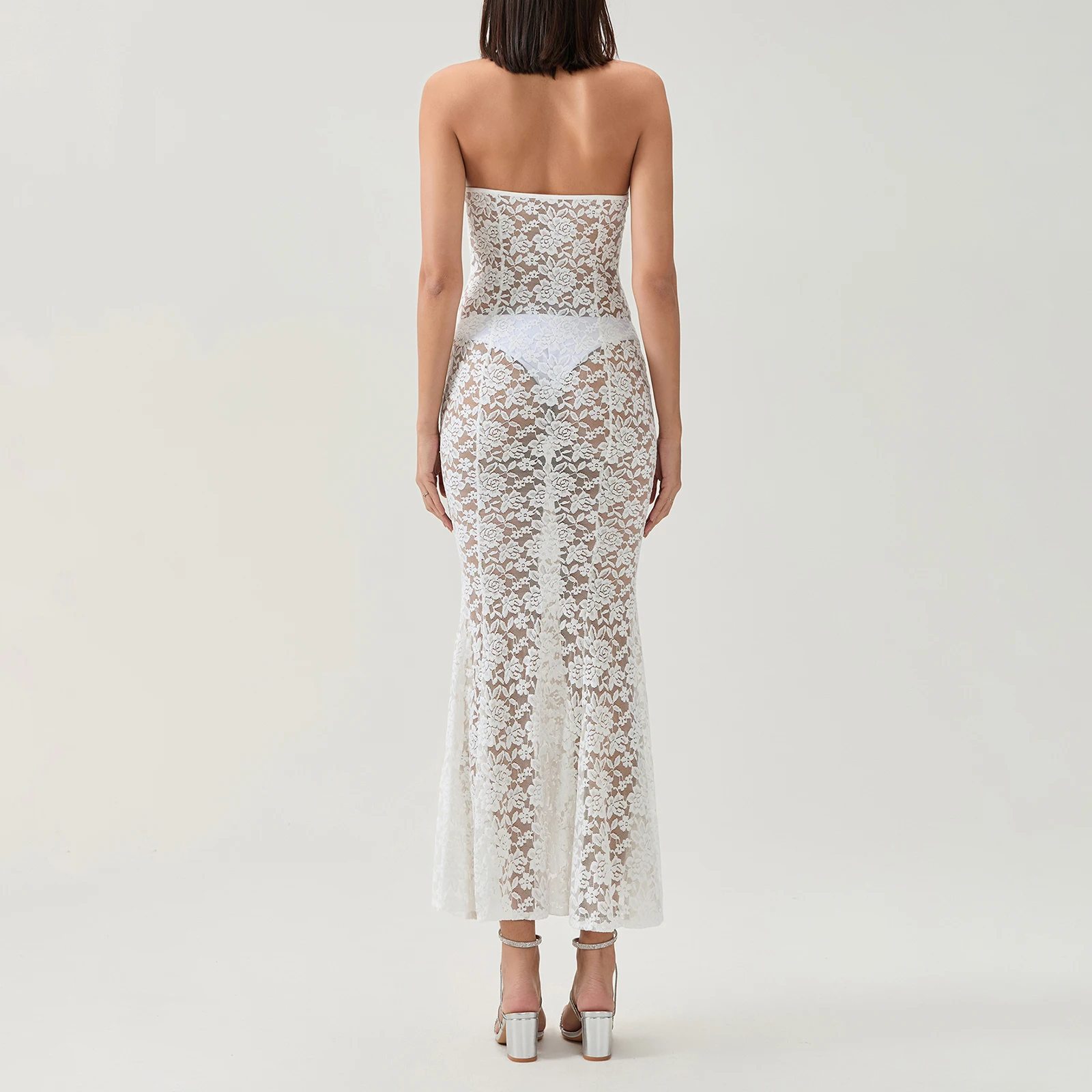 女性シースルーレース花薄手のメッシュドレスセクシーな背中の開いたノースリーブホルターネックボディコンフィッシュテールドレスガウン Vestidos