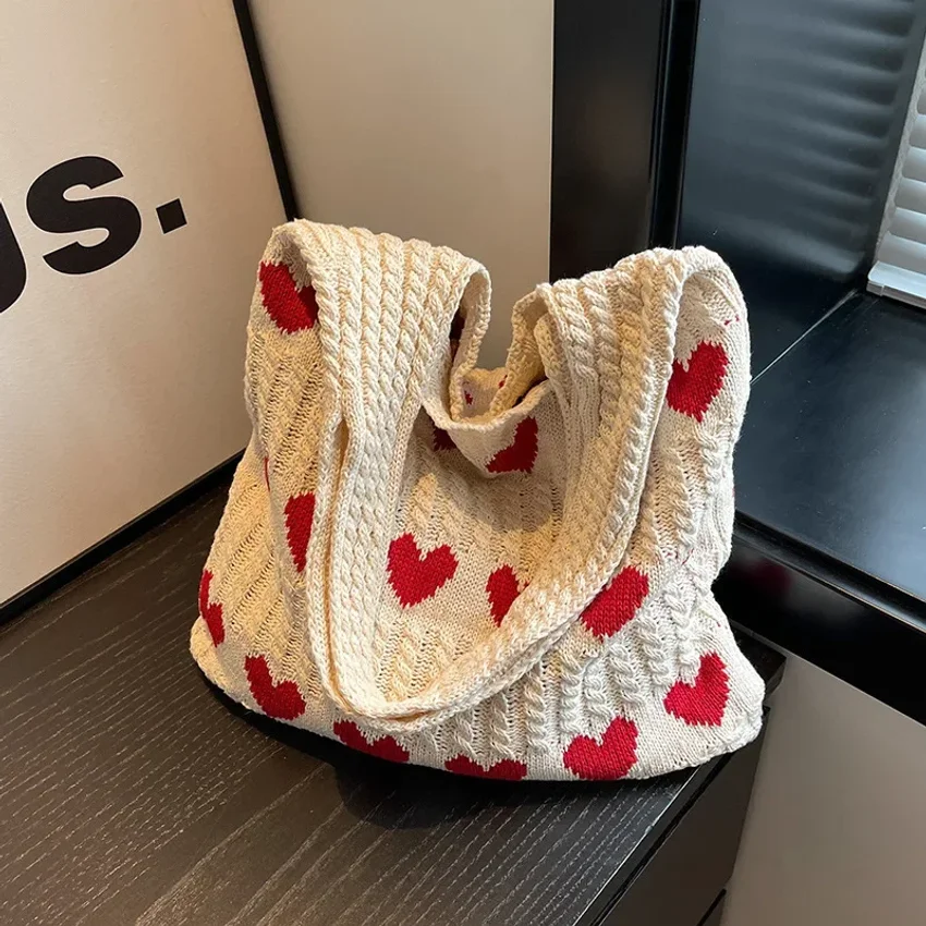 

1pc Knitted Bag, Heart-shaped Tote Bag, Women's Diagonal Shoulder Bag, Fashionable and Personalized Woven Bag