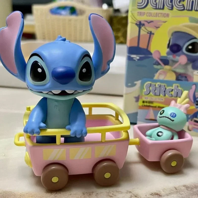 Miniso Kawaii Mystery Box Disney Stitch Lilo & Stitch Tour Series Blind Box Anime Figure Doll Desktop Ornament Toy Regalo di compleanno