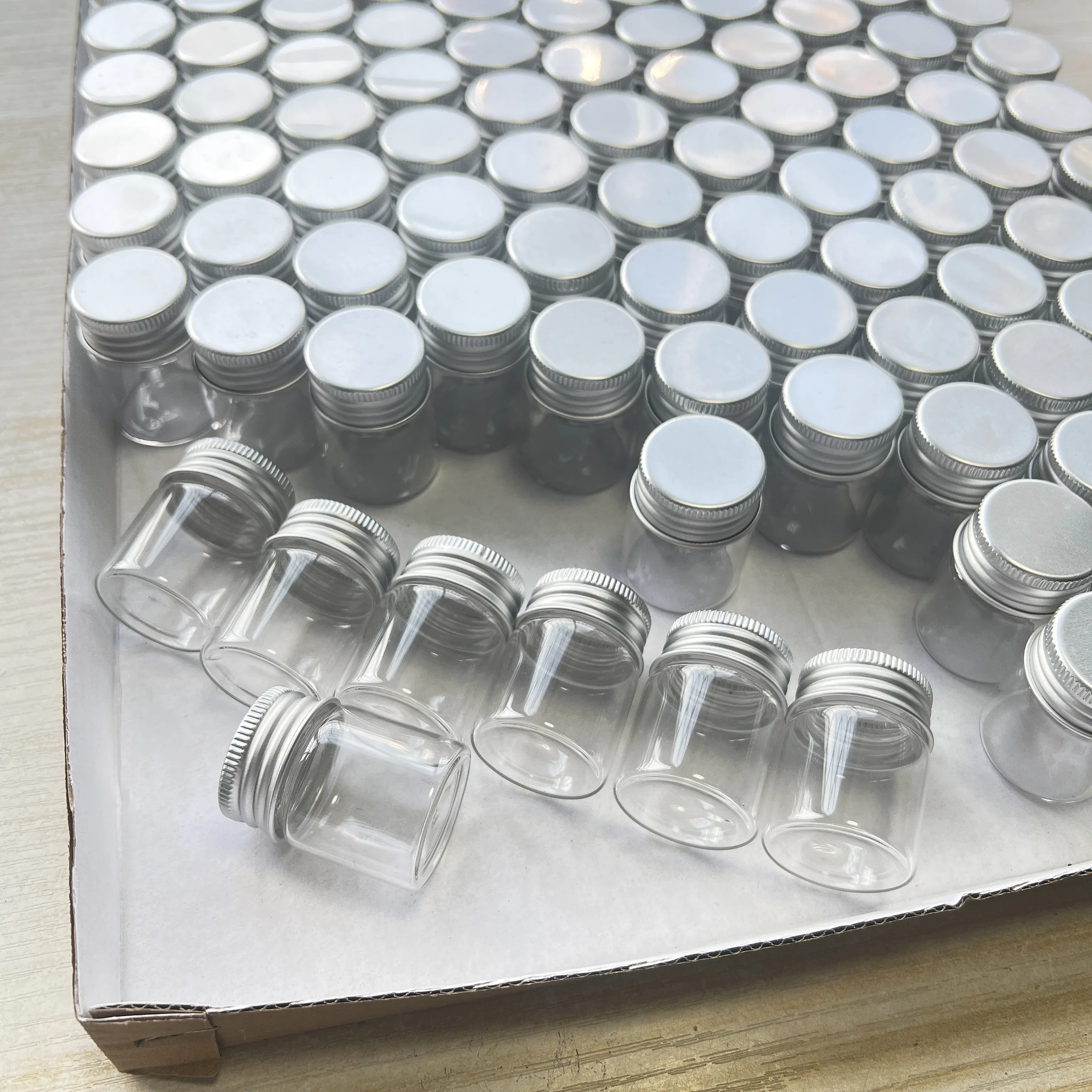 

20 PCS 15ml Glass Bottles with Aluminum Caps 30×40mm Small Storage Jars Wedding Favors Mini Storage Jars Kitchen Spices