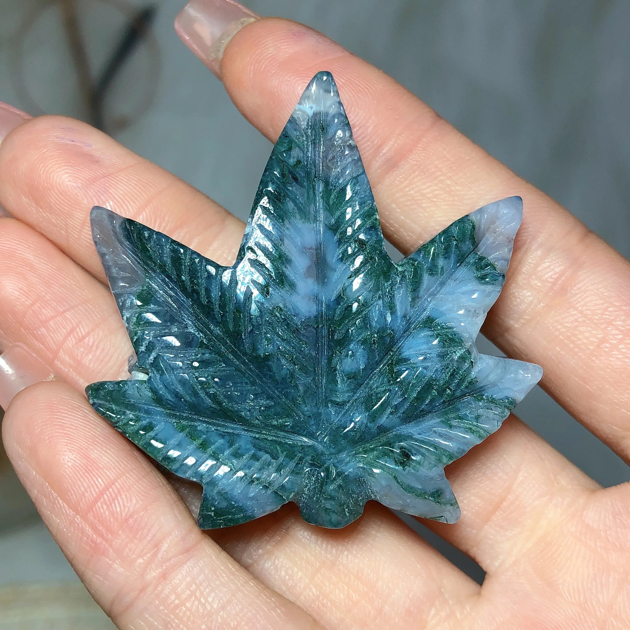 

Natural Crystal Moss Agate Leaf Gemstone Healing High Quality Reiki Energy Ore Wholesale Home Decoration Room Decor Gift