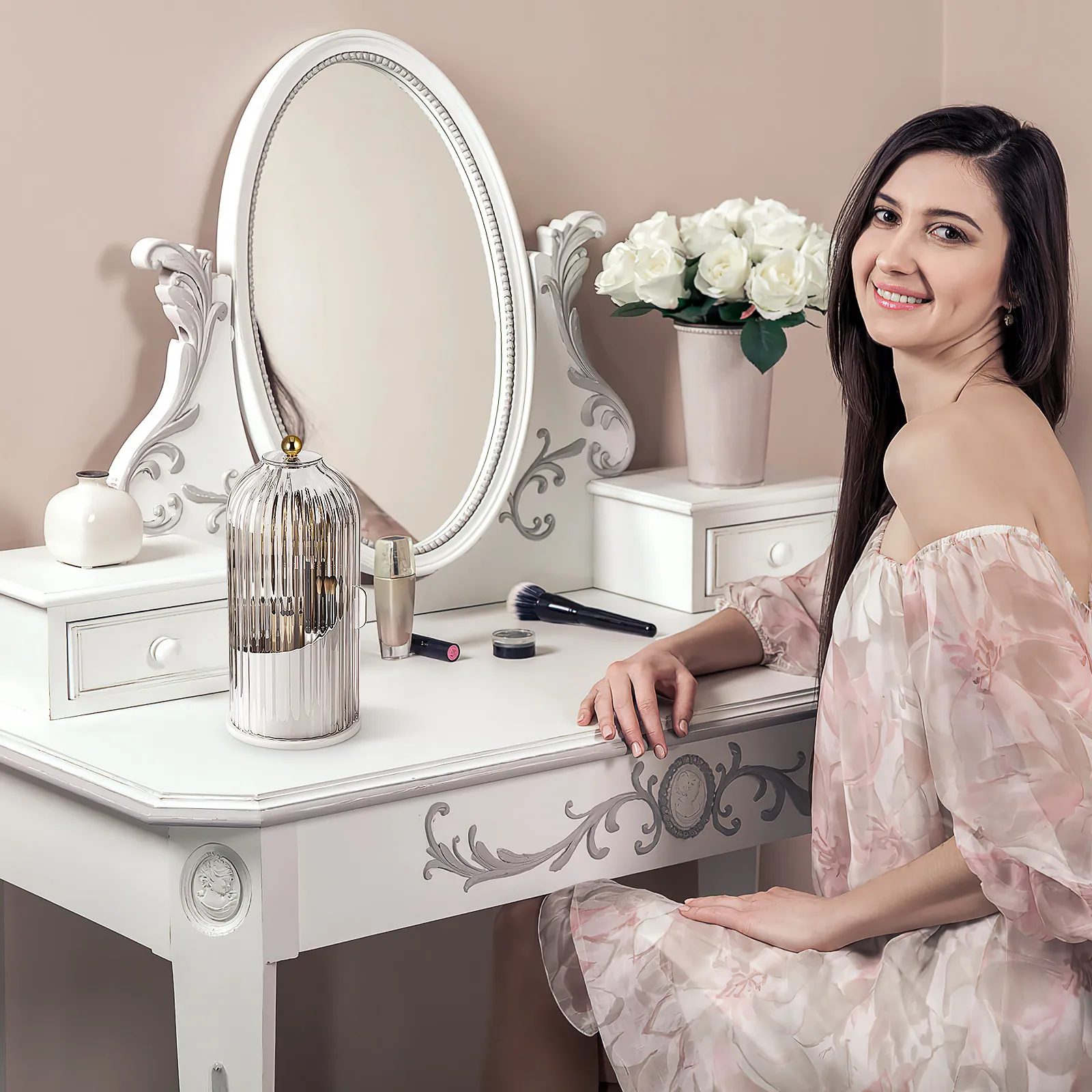 Makeup Brush Storage Box Rotatable Clear Cover Organizer 360 Degree Brush Holder Desktop Storage Container