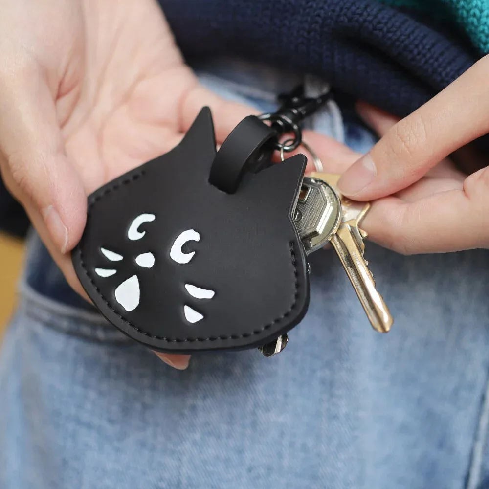 Creative Surprise  Key Holder Car Universal Key Case Storage Pouch for Men And Women Cute Accessory Hanging Charm
