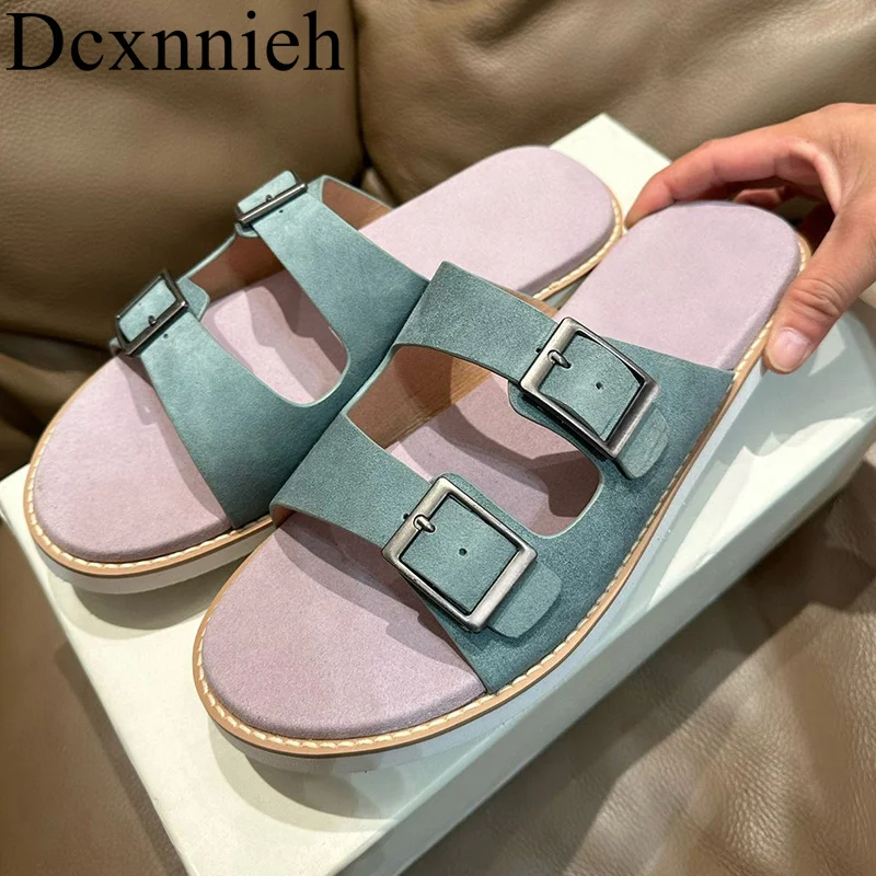 

Man Suede Non-slip Flat Slippers Men Metal Buckle Design Thick Bottom Open Toe Sandals Summer Outdoor Beach Vacation Shoes 2024