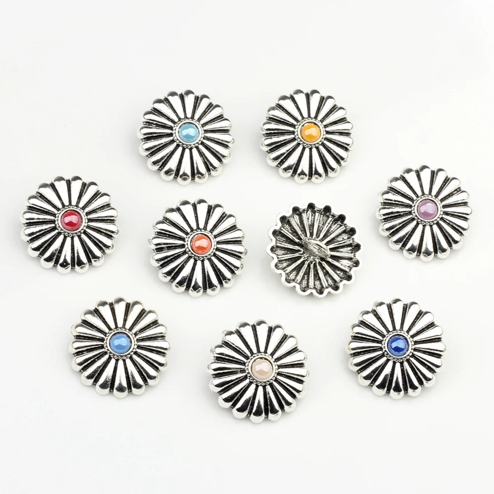 3pcs/lot 30MM Retro Zinc Alloy Round  Clothes Decorative Daisy Buttons Charms Pendant For DIY CONCHO Jewelry Accessories image 4