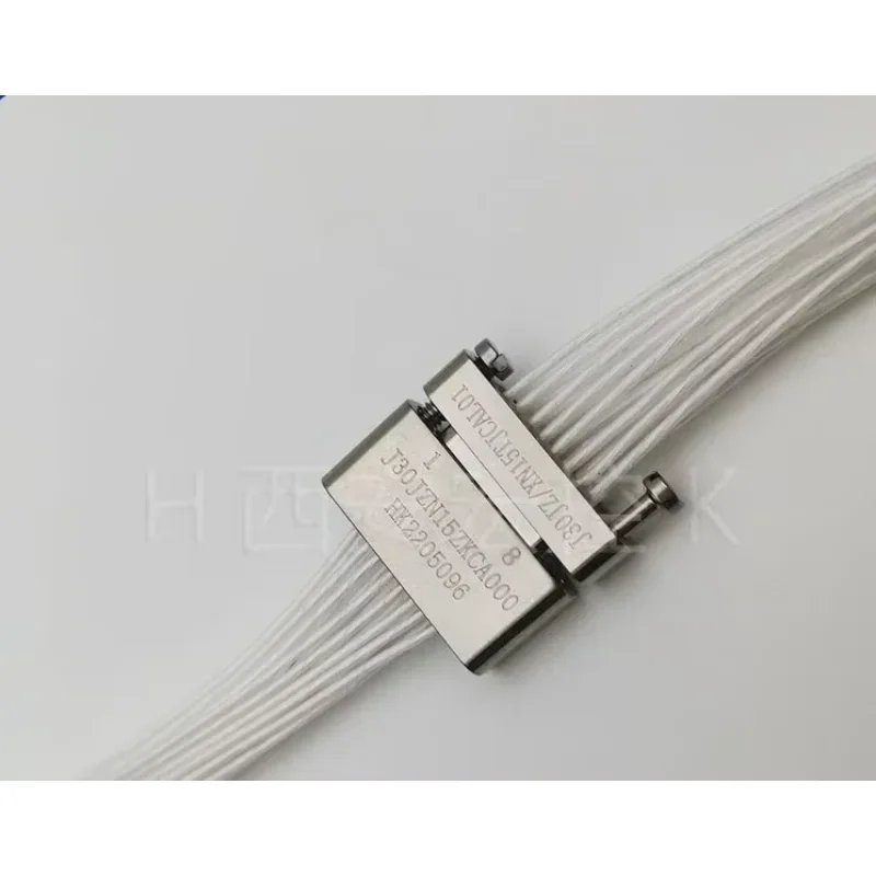 

Customizable wire length J30JZ/XN15TJCAL01 J30JZN15ZKCA000 rectangular connector