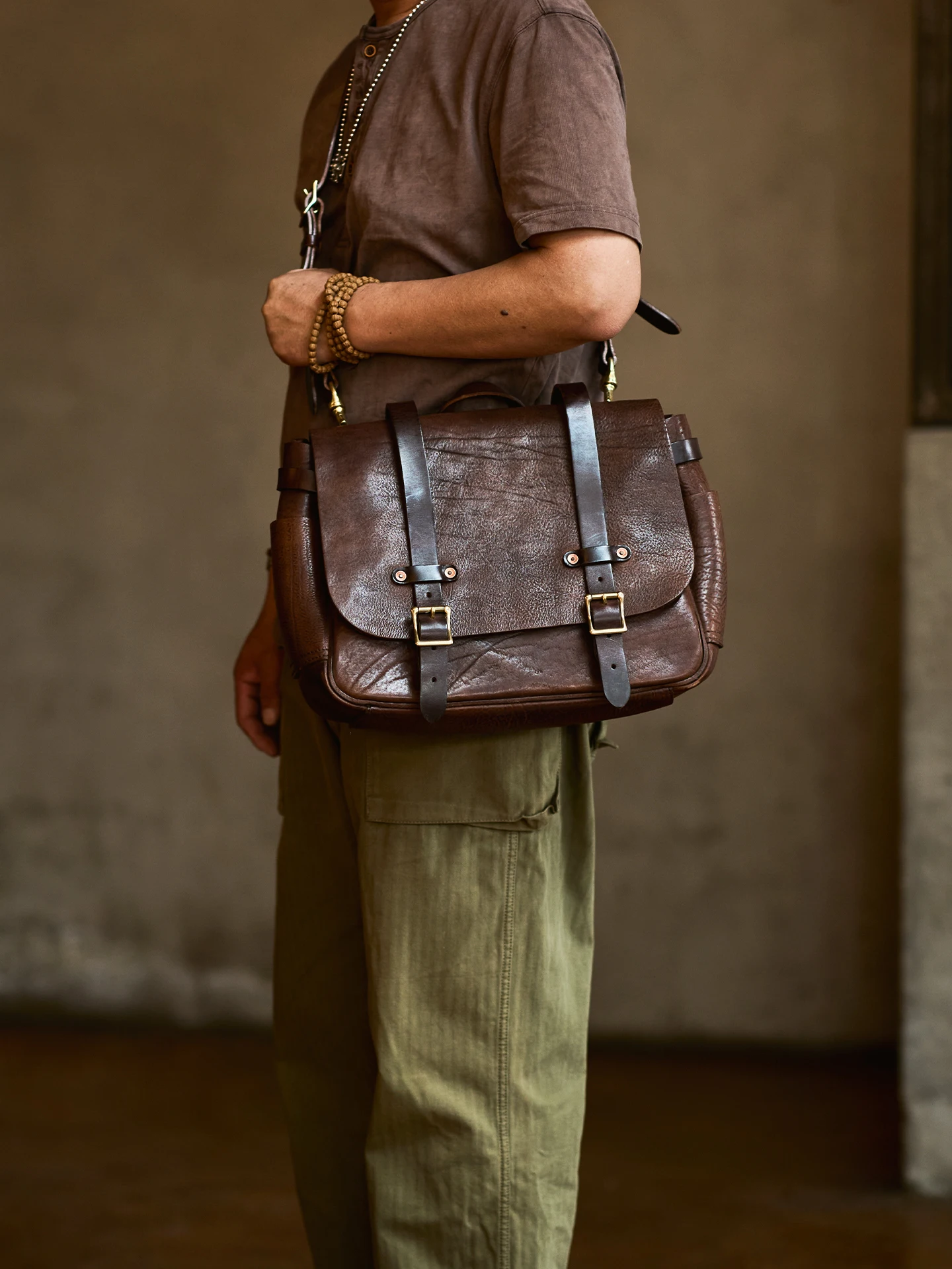 Business vintage genuine leather men's briefcase outdoor travel designer handmade luxury brand real cow leather messenger bag
