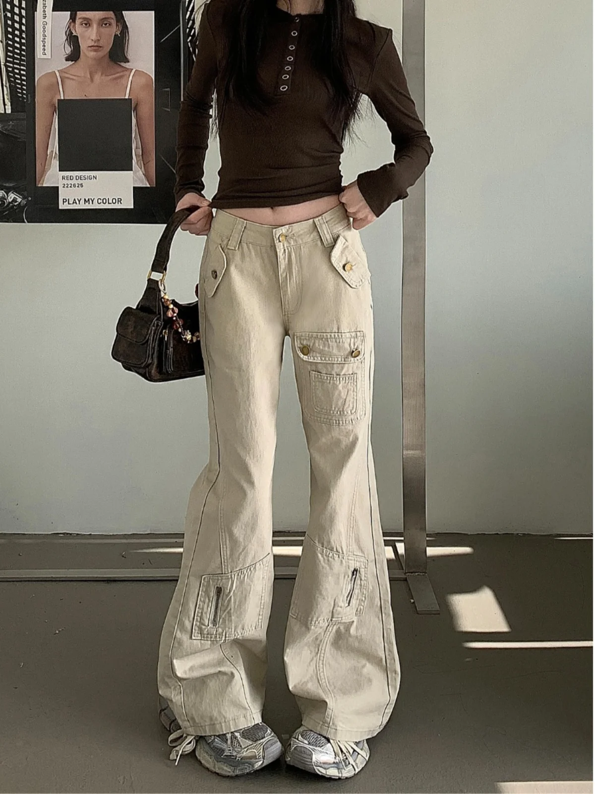 

American Design Multi-Pocket Flared Denim Jeans Women Spring 2026 New Workwear Vintage Drag Long Pants High Waist Button Closure