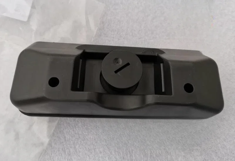 

China Brand New Genuine Figzero Jack Point Cover For Mercedes Benz C E Class CLS350 B200 C180 E200 E260 A180