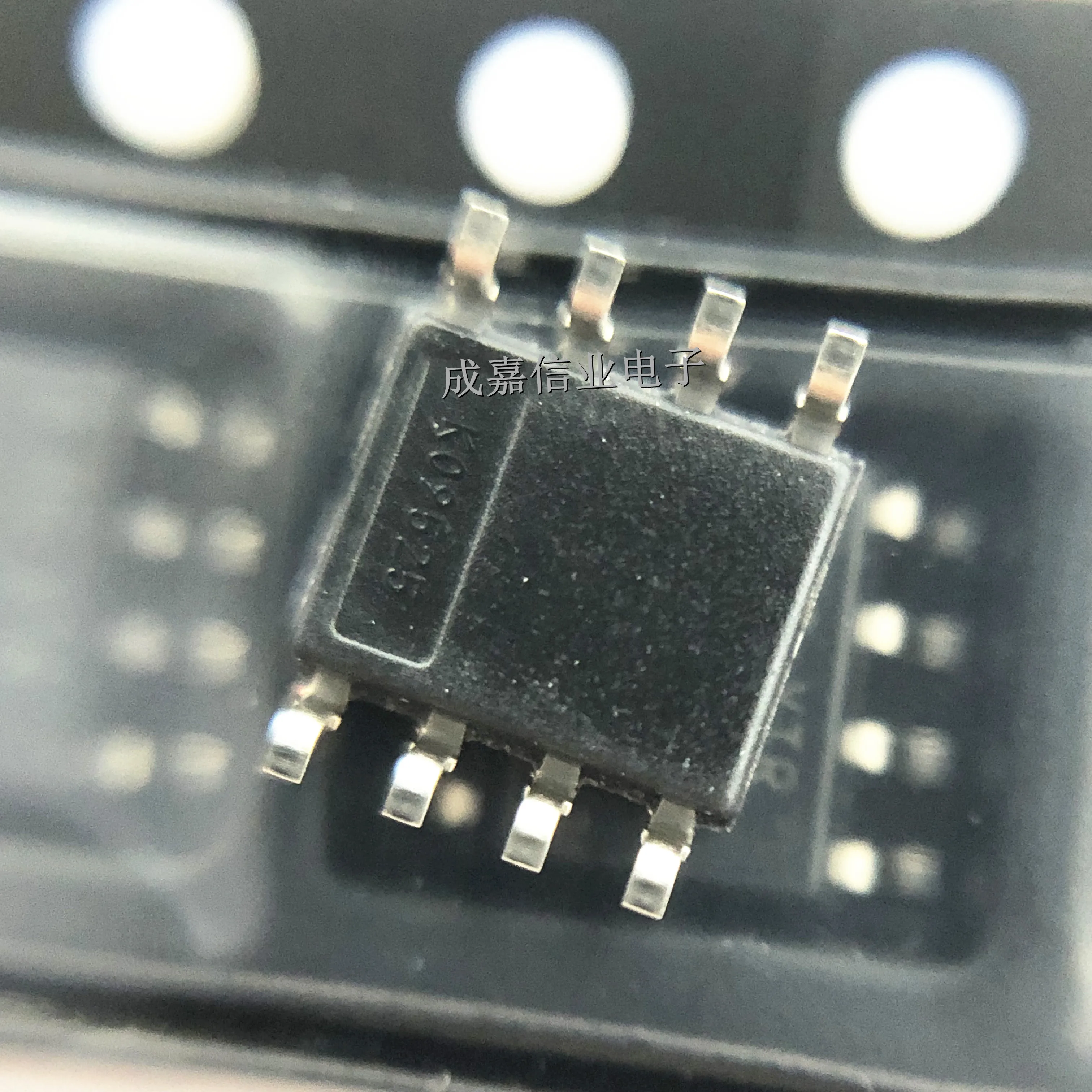 10pcs/Lot XTR115UA/2K5 SOP-8 XTR115UA Sensor Interface 4-20mA Current Loop Transmitters Operating Temperature:- 40 C-+ 85 C