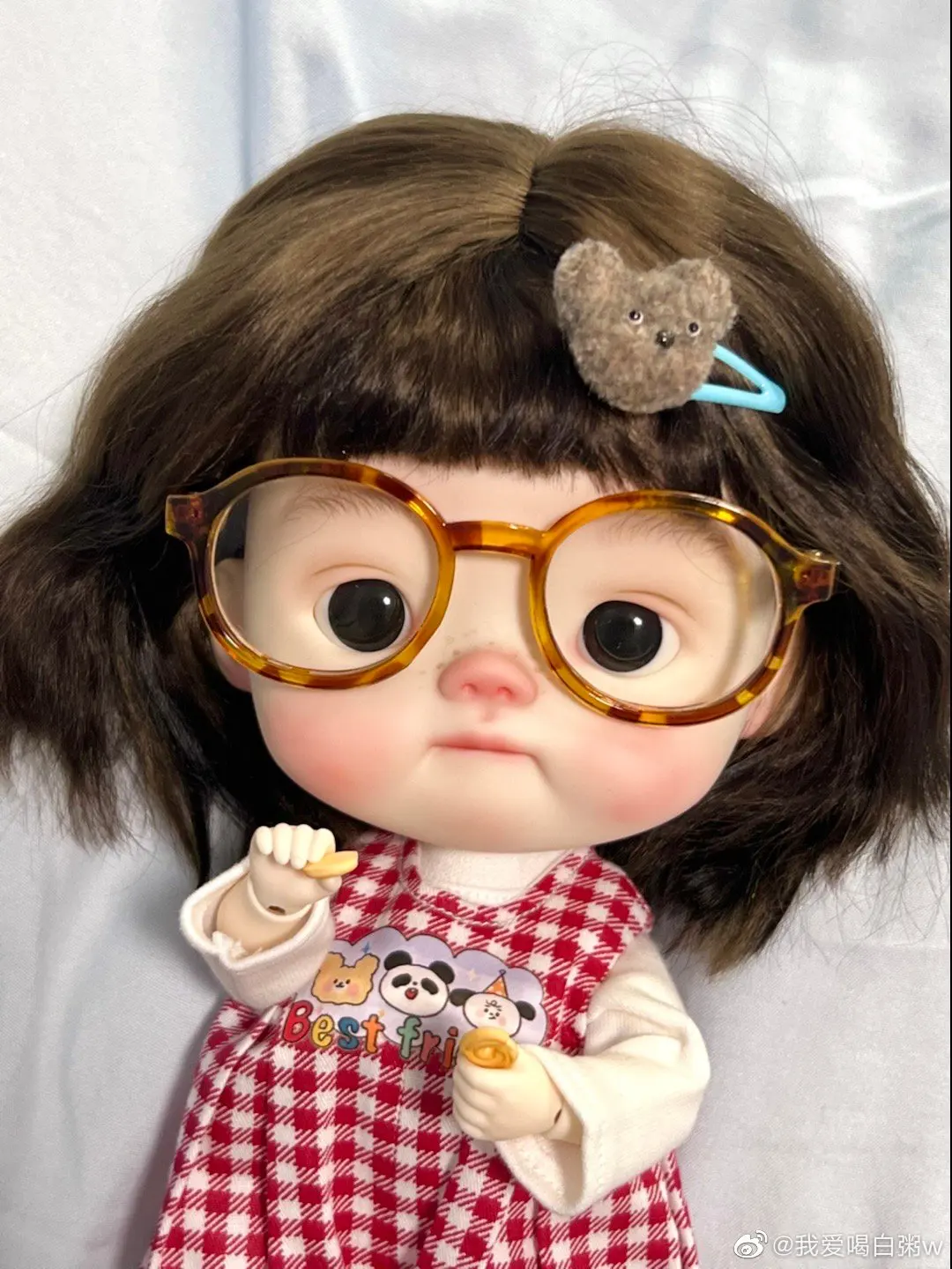 Bjd-赤ちゃん用の成形ボディ,高度な樹脂製の子供用ヘッド,ポーチ,赤ちゃん用の柔らかくてかわいい天使のボディ,関節式のメイクスポット,小さな布,1/6