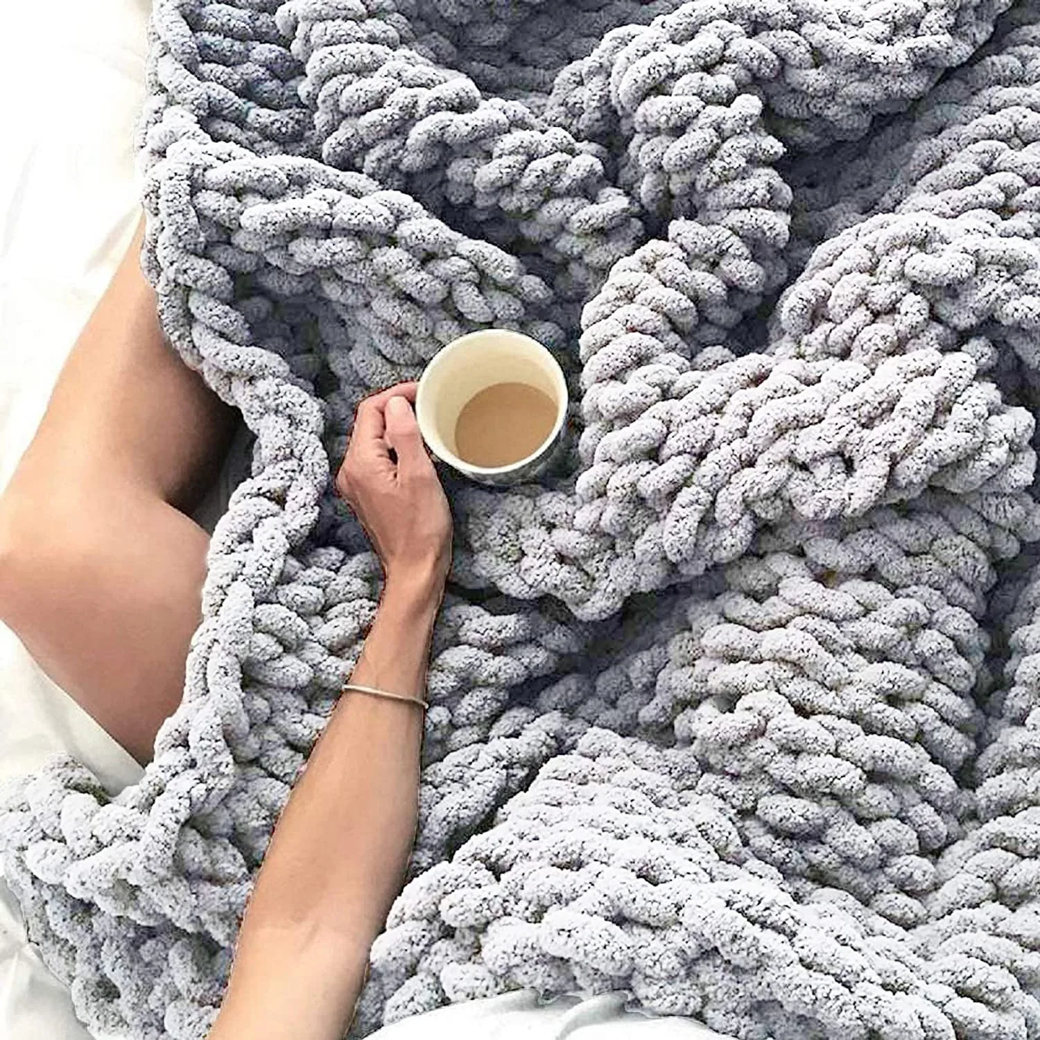 

Inyahome Chunky Knit Blanket Soft Chenille Yarn Knitted Throw Blanket 50"X60" Handmade Cable Warm Thick Giant Blanket for Couch