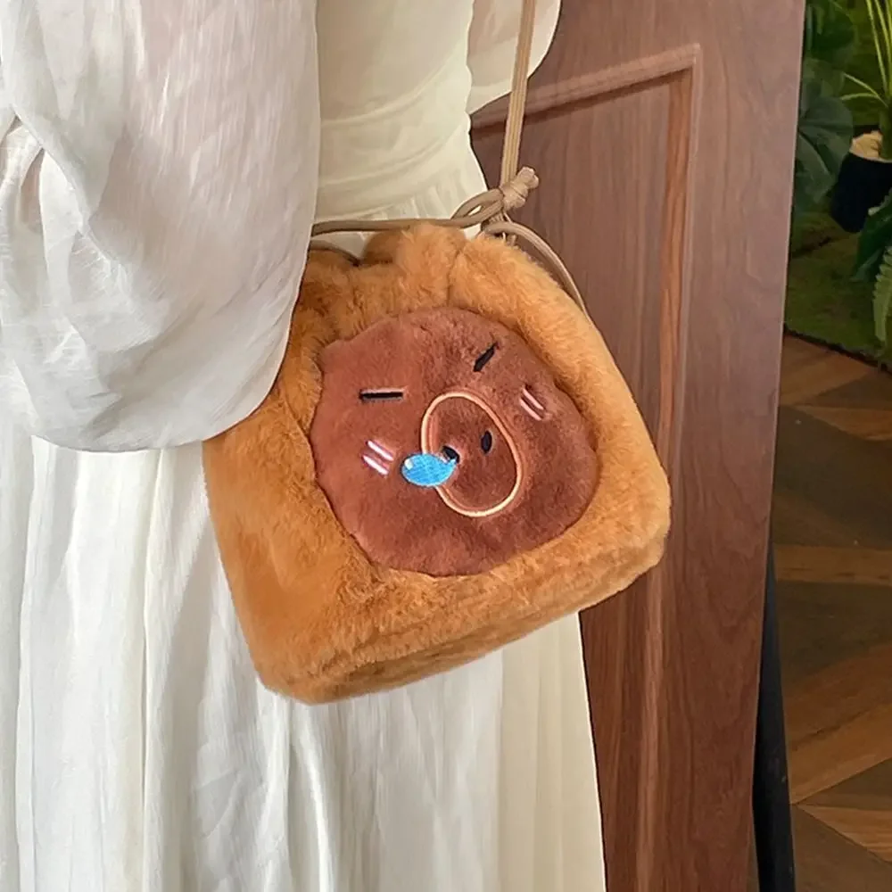 

Lovely Crossbody Bag Capybara Drawstring Bucket Bag Plush Doll Toys Cute Doll Bag Large Capacity Cartoon Shoulder Bag Unisex