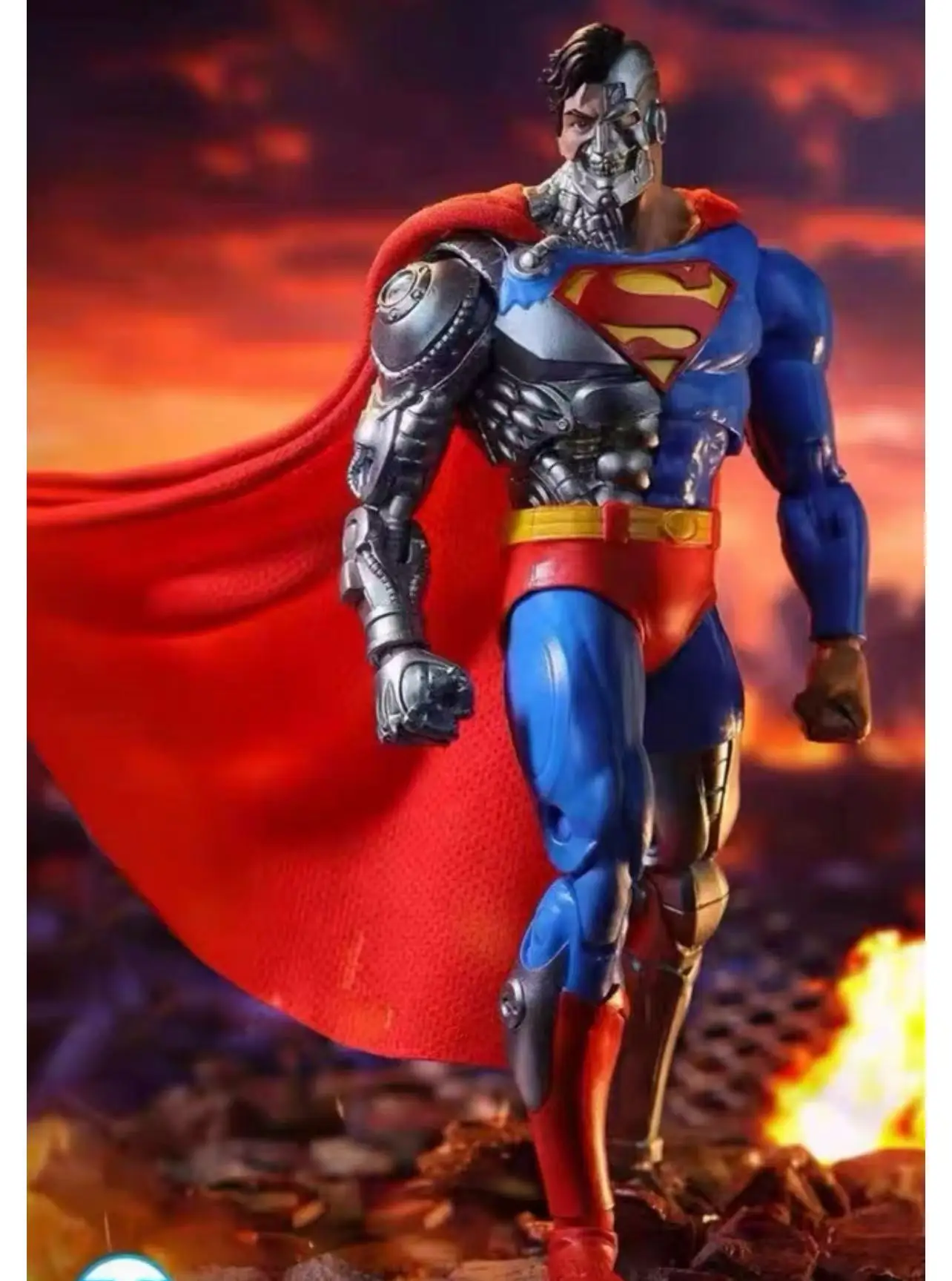 

В наличии фигурка Punchers Superman Cyborg (Kingdom Come) STRANGE LIVES 7-дюймовая фигурка с комиксами, коллекция игрушек, подарок