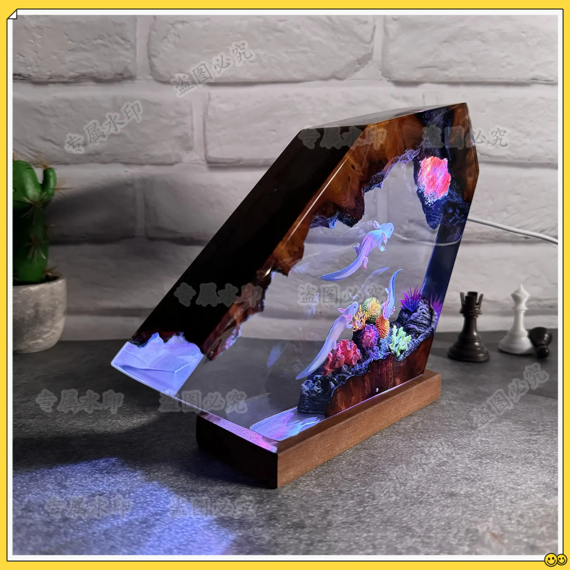 

Resin Lamp Salamander Resin Art Blunt-mouthed Salamander Lamp A Unique Gift for Your Daughter