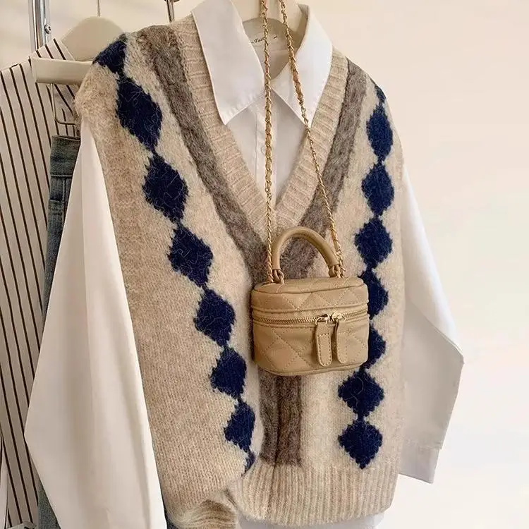 Women's Knitted V-Neck Sweater Vest Autumn Outerwear Shirt Layering Wool Base Jacket Brand Button Retro Style Commute Wind