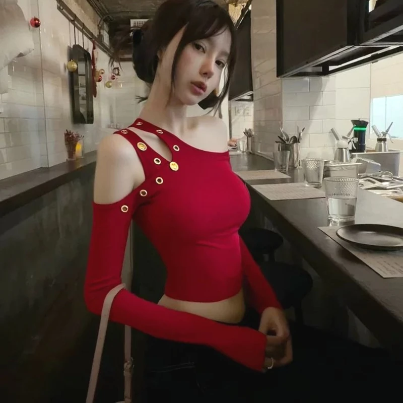 Daily Y2K Grunge Hot Lady Red One-Shoulder Cutout Long Sleeve Crop Top Slim Fit Shirt with Gold Button Detail Streetwear Spring