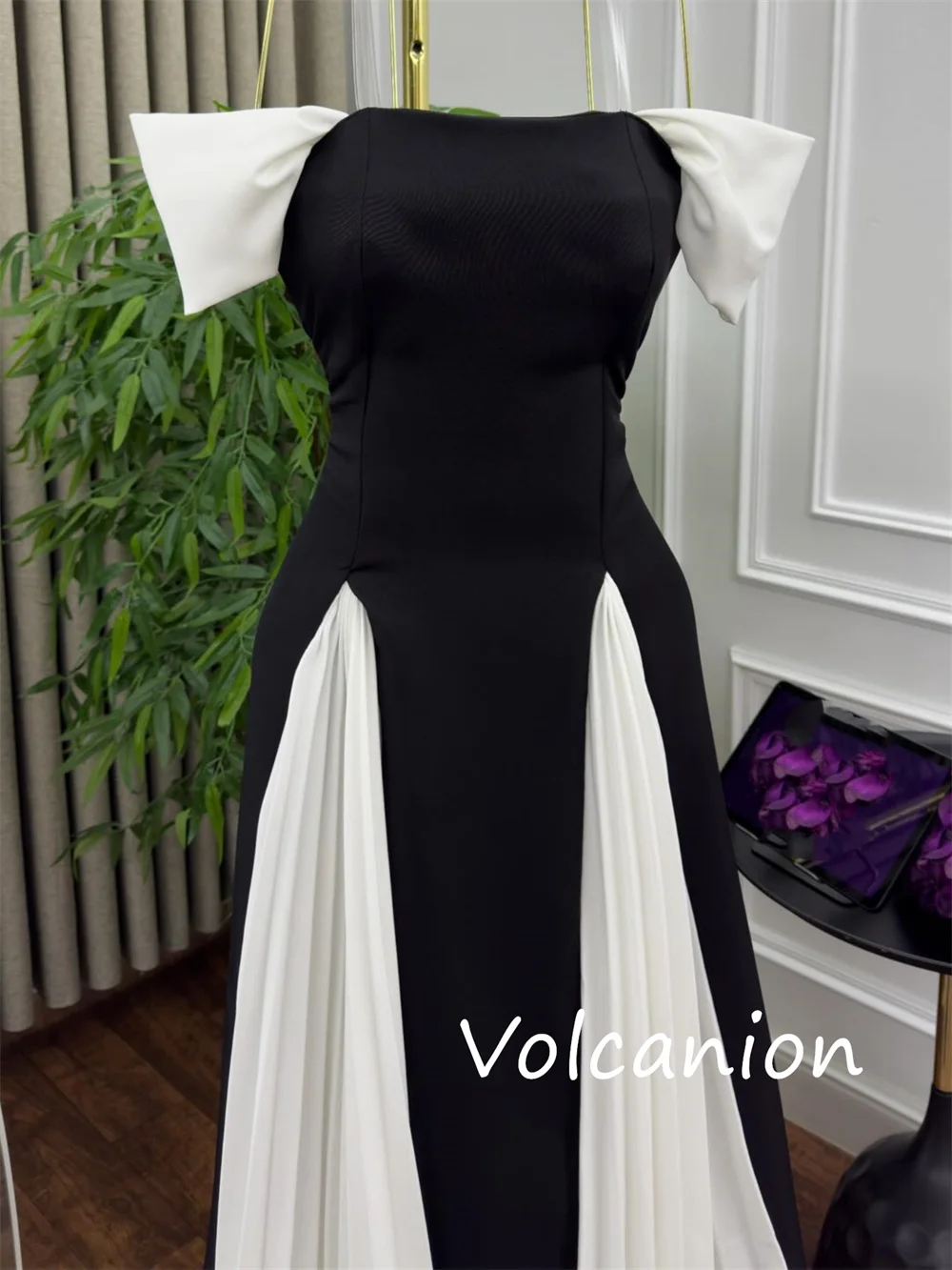 Customized Elegant Matching Jersey Pleat A-line Scoop Neck Midi Dresses Bespoke Occasion Modern Style Casual