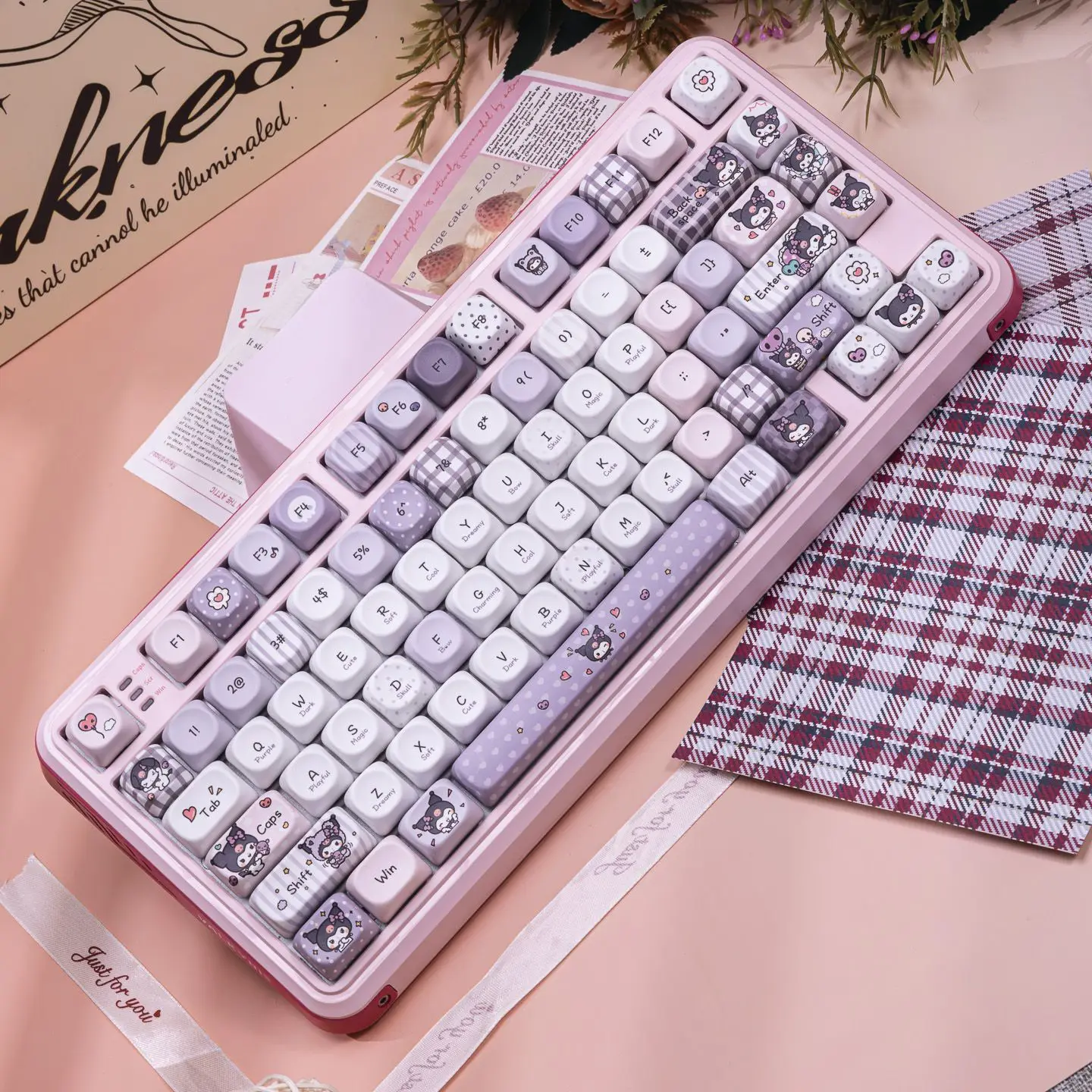 

Кейкапы PBT с дизайном Anime Sanrio Kunomi Diary Girl Heart, высокая эстетика, пятисторонняя сублимационная печать, совместимость с профилем MOA, для механических клавиатур
