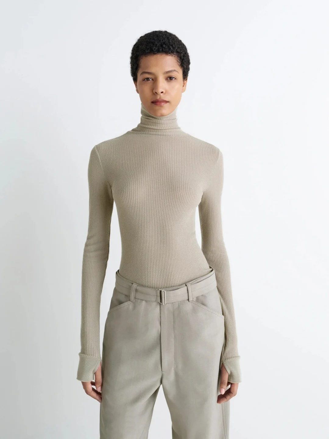 

Женский шерстяной вязаный свитер с высоким воротником, ранняя весна 2026, новый стиль, облегающий базовый слой, топ