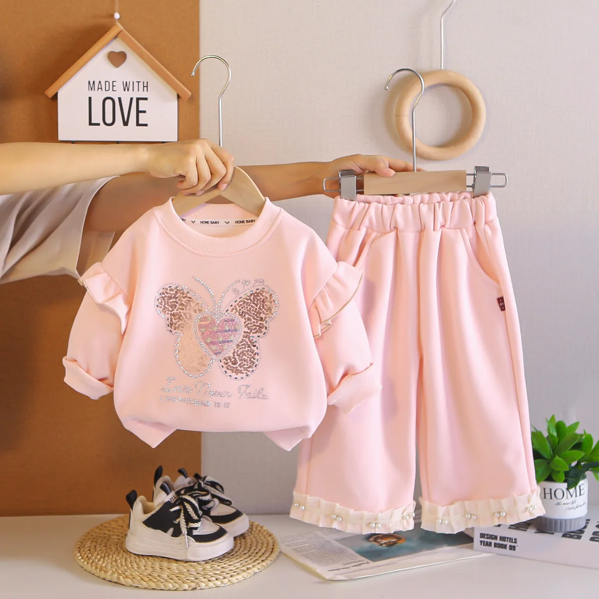 Baby Girl 2Pcs Outfit Set Spring Autumn Hot‑fix Rhinestone Butterfly Sweatshirt Pearl Lace Pants Toddler Kids Casual Clothing