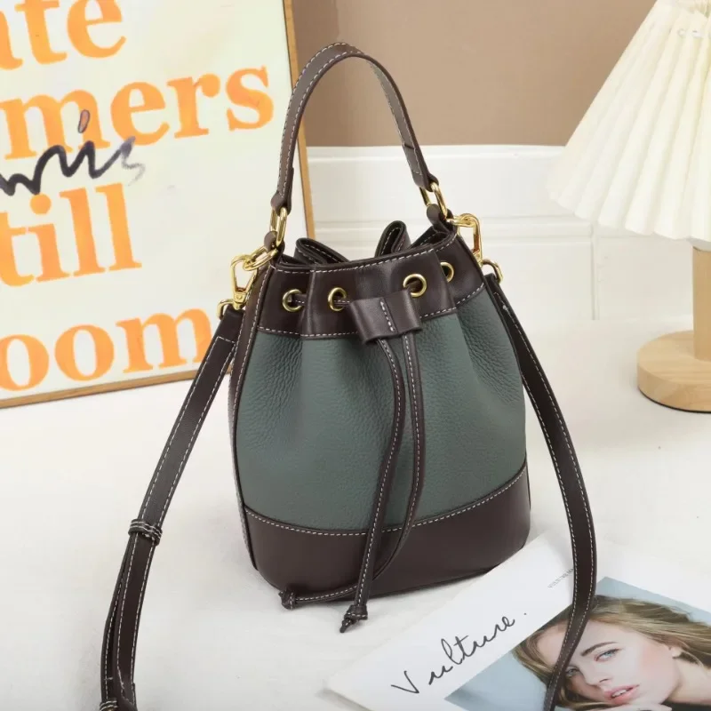 Niche design bag women's bag fashion versatile messenger bag portable commuter hand carry
